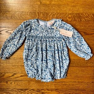 Winter Blue and White Floral Smockingbird Bubble